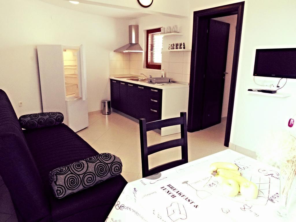 Apartmani Simic Starigrad Paklenica Eksteriør bilde