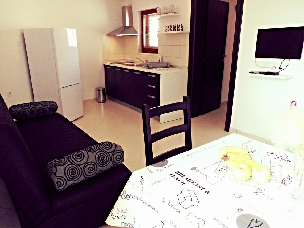 Apartmani Simic Starigrad Paklenica Eksteriør bilde