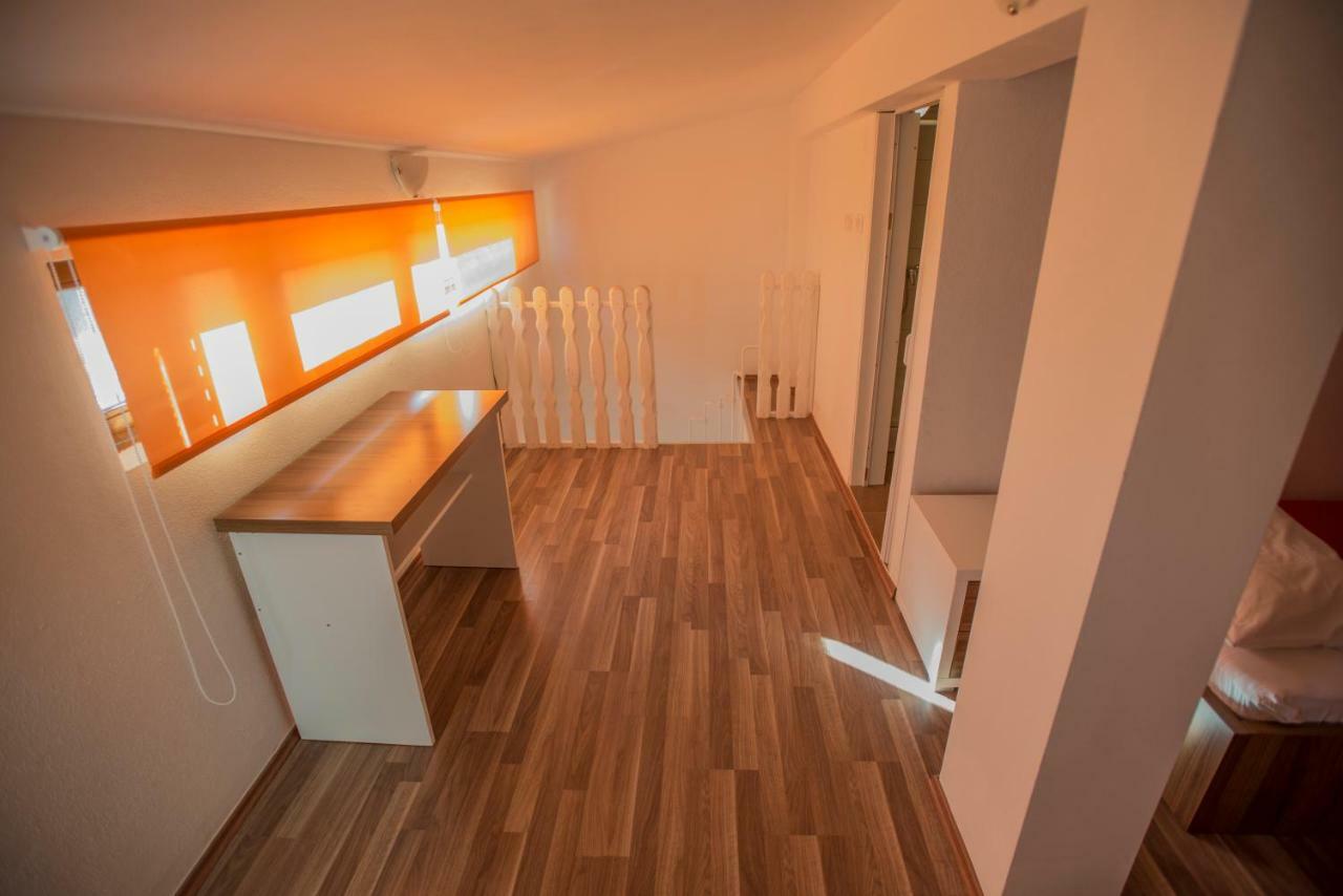 Apartmani Simic Starigrad Paklenica Eksteriør bilde